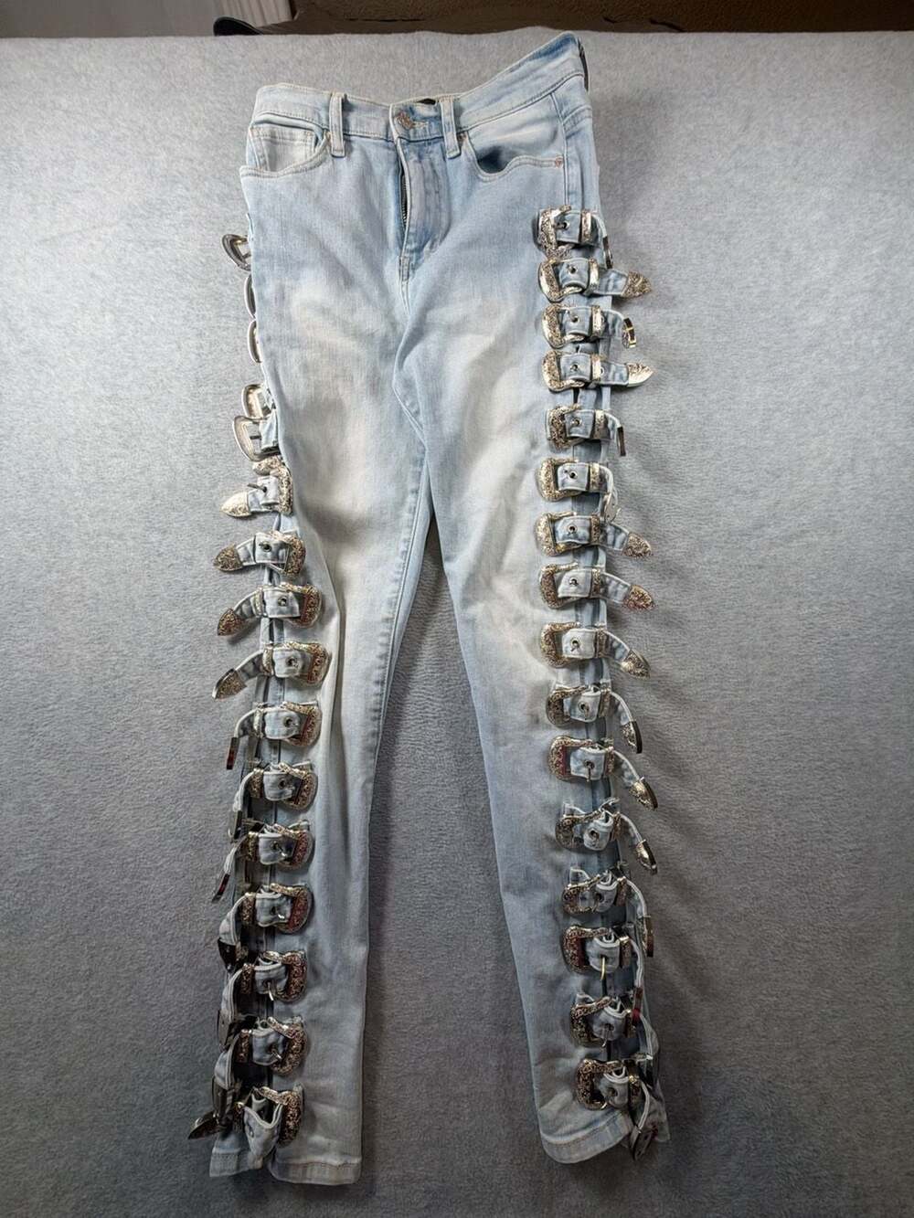 Akira Western-Style Side Buckle Embellished Skinny Jeans - Picture 1 of 9